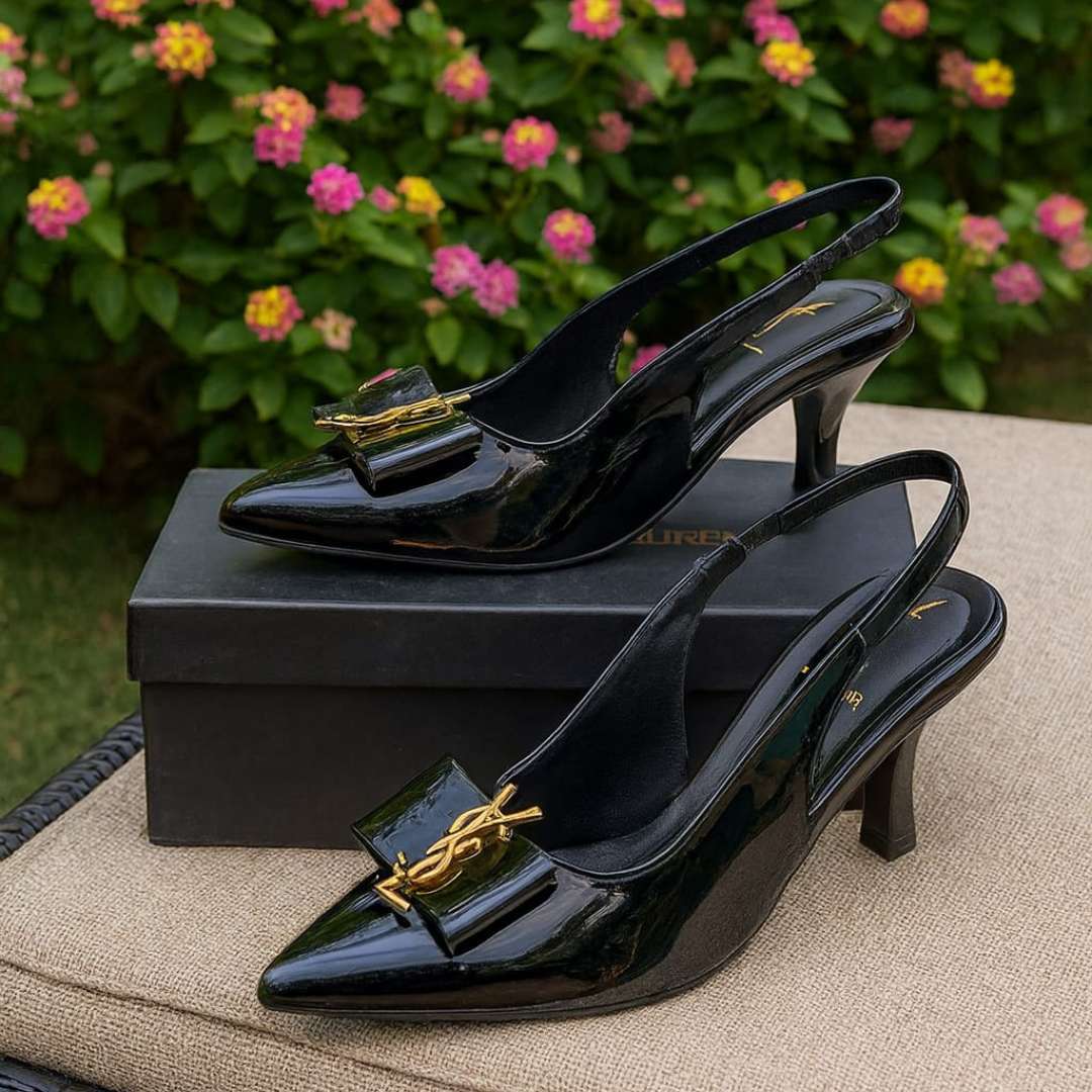 Elegant Black Kitten Heel Shoes For Women – 2.5 Inch Heels With Gold Buckle And Elastic Band Closure For Stylish Comfort And Perfect Fit (9)